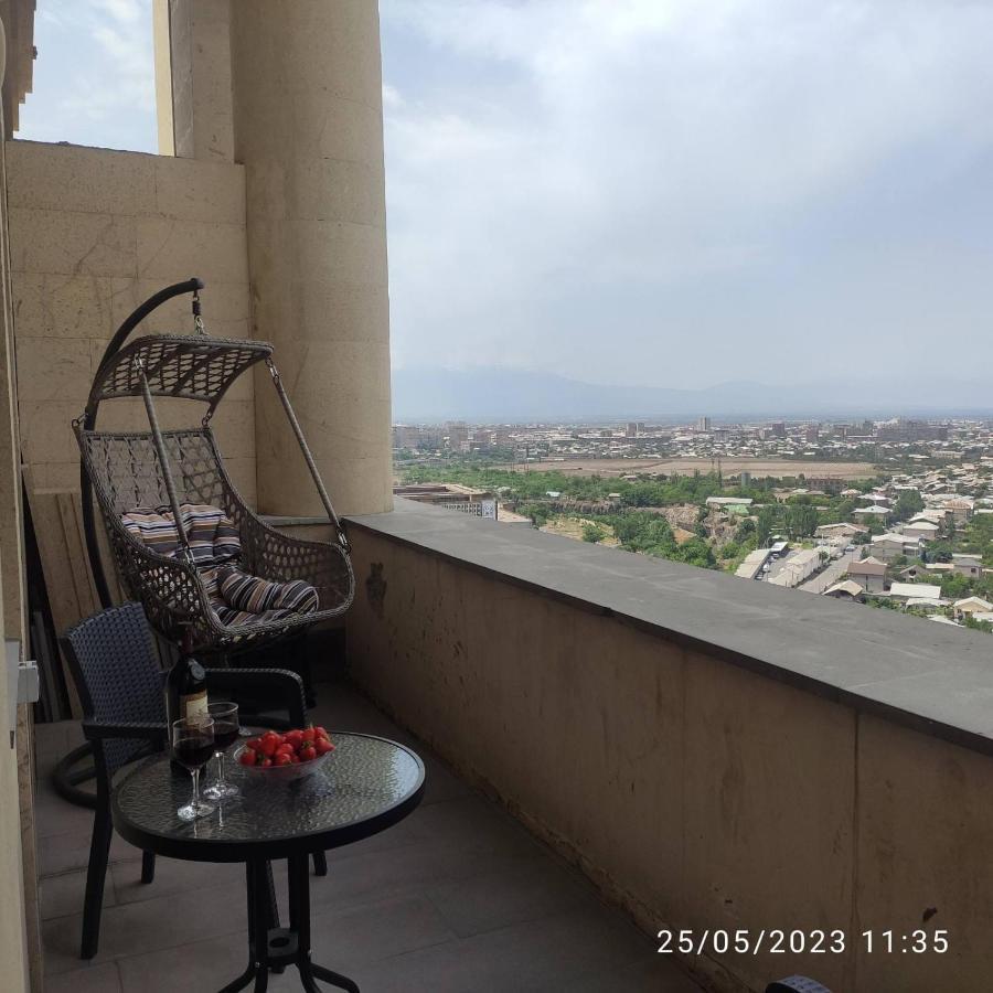Mountain View Apartment Yerevan Exterior photo